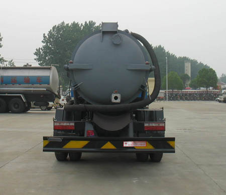 楚勝牌CSC5100GXW型吸污車
