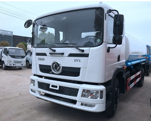 東風(fēng)創(chuàng)普D7L 15噸灑水車