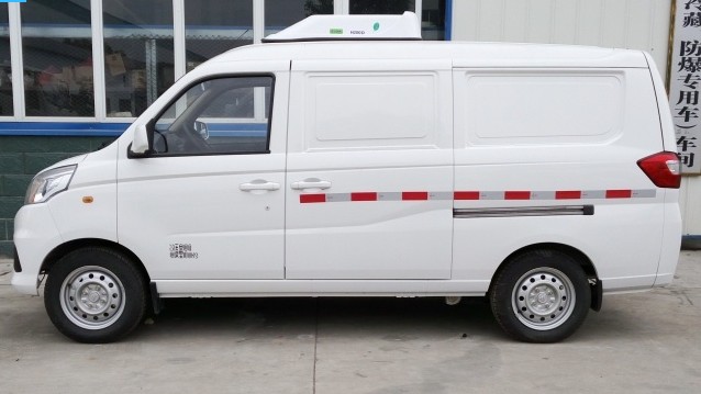福田伽途V5面包冷藏車