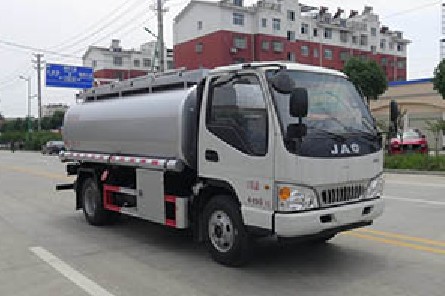 江淮康鈴藍(lán)牌供液車
