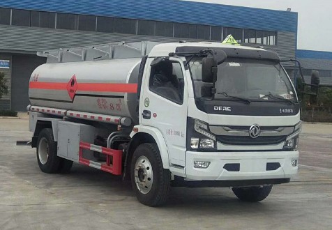 國六東風(fēng)凱普特8噸油罐車圖片