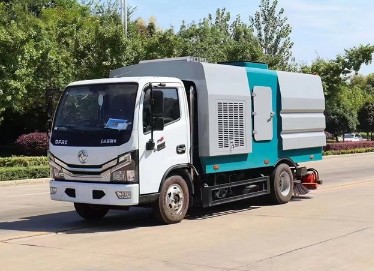 國六東風(fēng)多利卡|福瑞卡后置吸塵車_程力威牌CLW5070TXC6SL型吸塵車